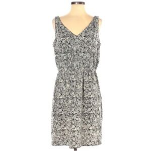 LOFT size S black & white floral sleeveless v-neck knee length ruched dress